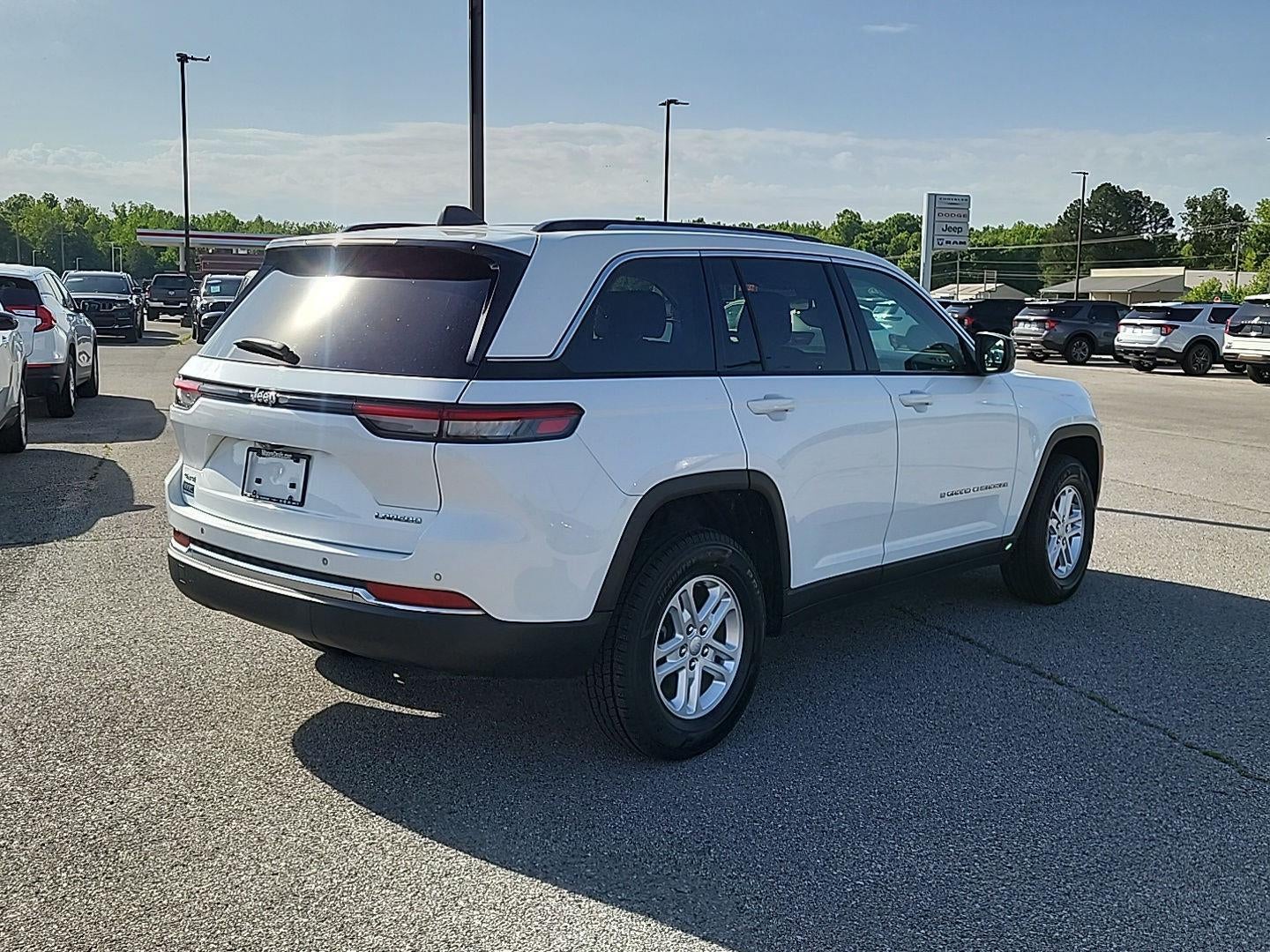 2023 Jeep Grand Cherokee Laredo