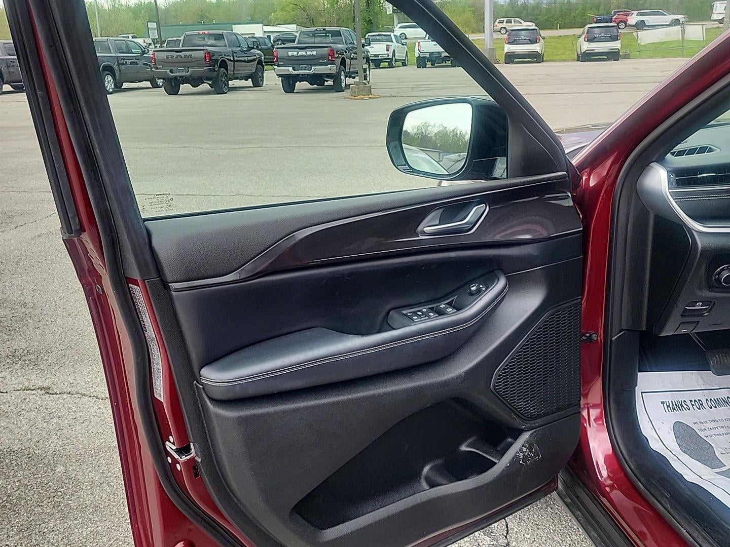 2023 Jeep Grand Cherokee Altitude