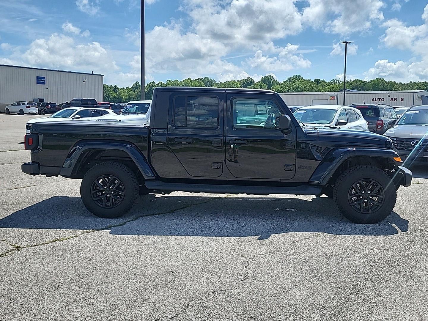 2022 Jeep Gladiator Altitude