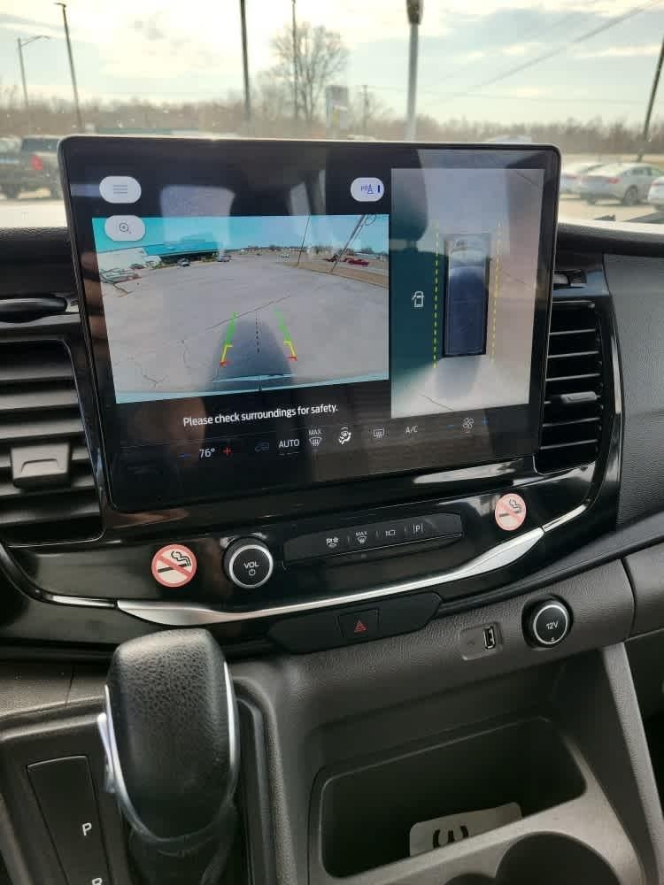 2023 Ford Transit Passenger Wagon XLT