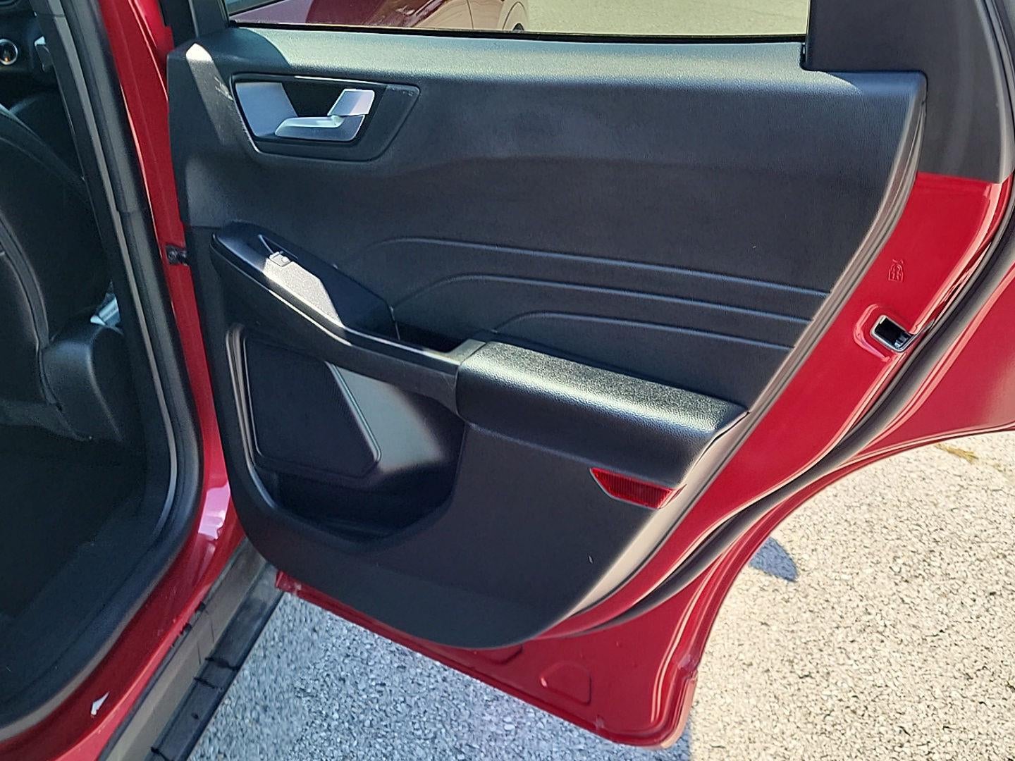 2024 Ford Escape ST-Line - Photo 13