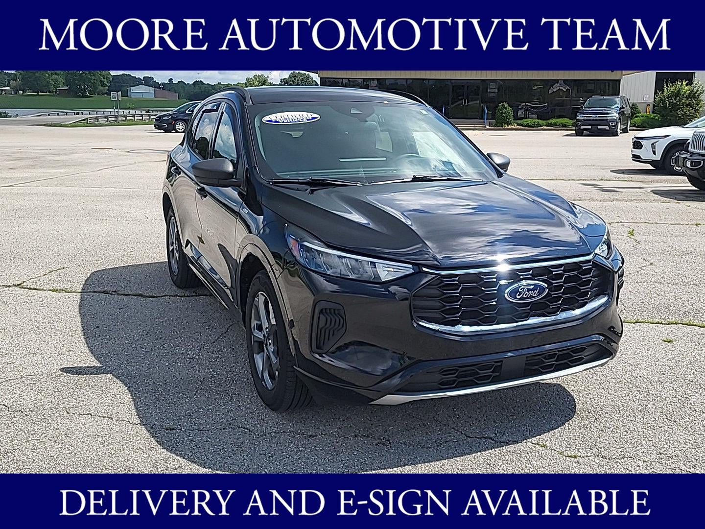 2023 Ford Escape ST-Line AWD's photo
