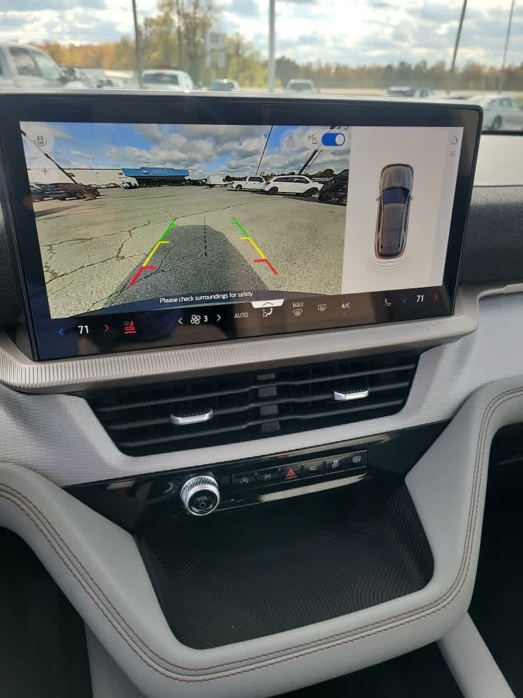 2026 Ford Explorer Active w/100A Pkg