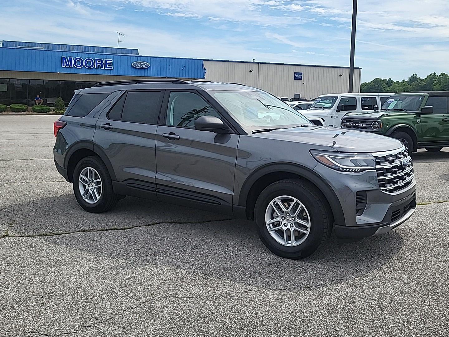 2026 Ford Explorer Active w/200A Pkg