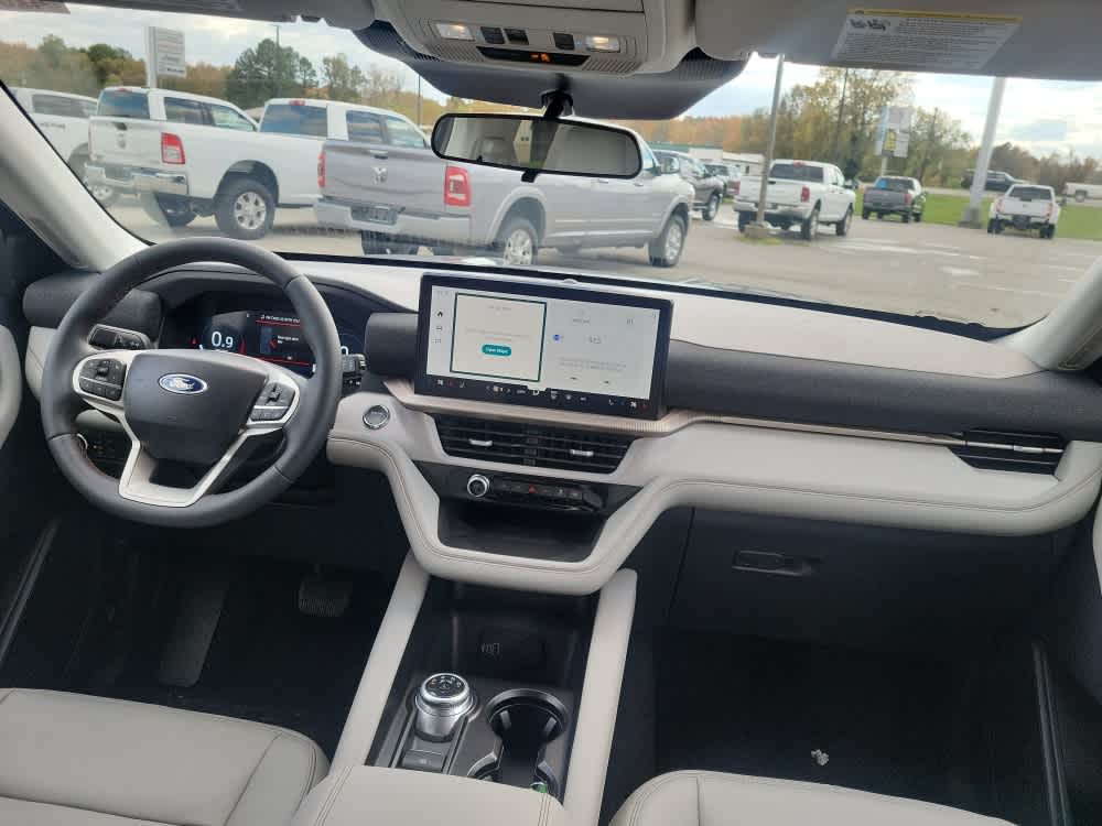 2026 Ford Explorer Active w/100A Pkg