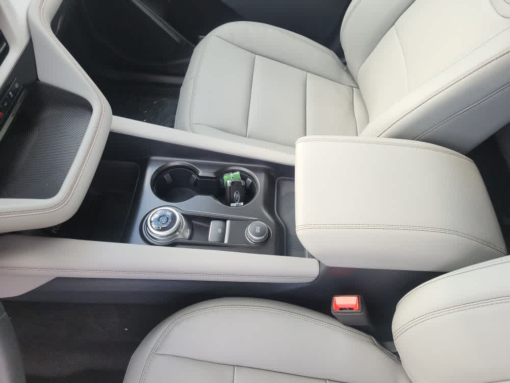 2026 Ford Explorer Active w/100A Pkg