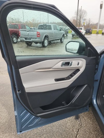 2026 Ford Explorer Active w/100A Pkg