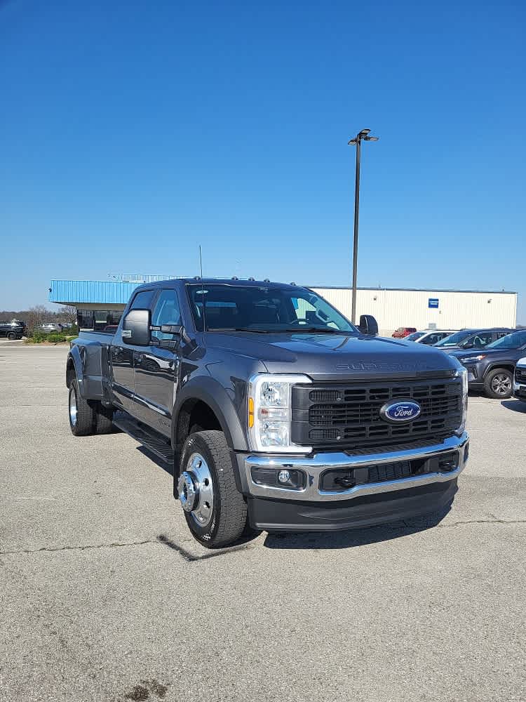 2026 Ford Super Duty F-450 Pickup XL