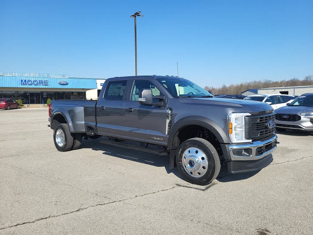 2026 Ford Super Duty F-450 Pickup XL