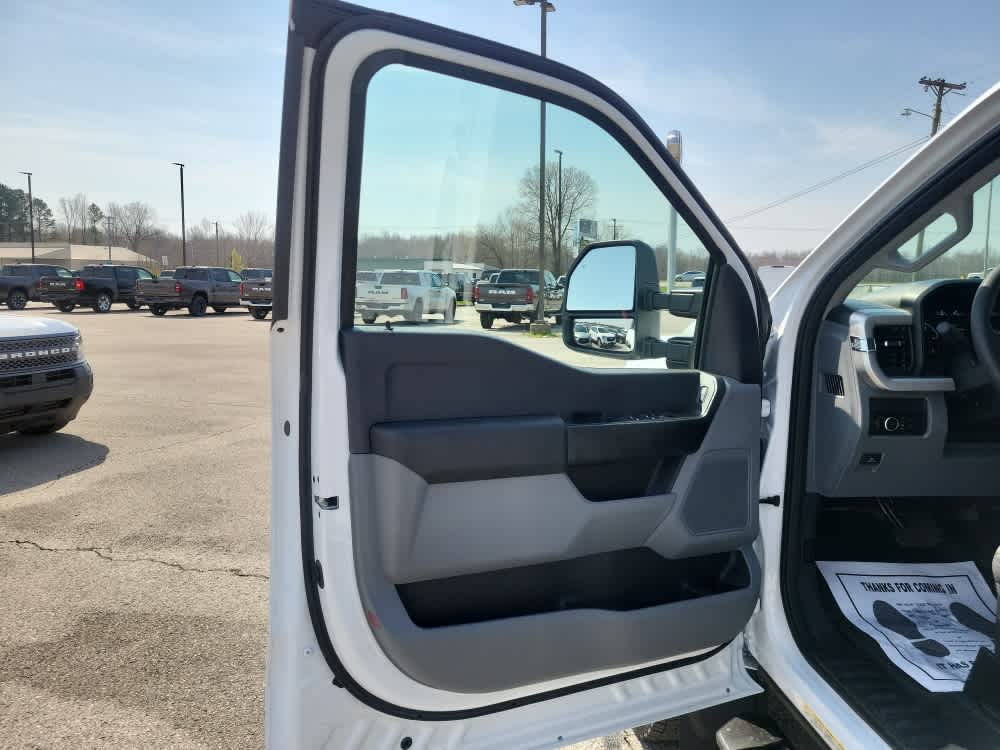 2026 Ford Super Duty F-450 Pickup XL