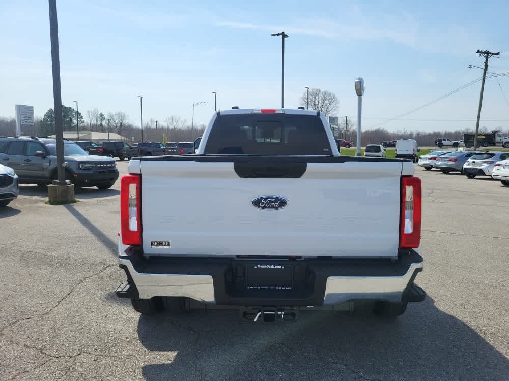 2026 Ford Super Duty F-450 Pickup XL