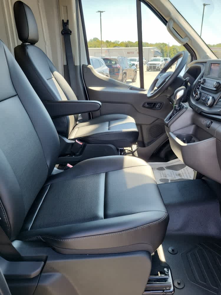 2025 Ford Transit Cargo Van