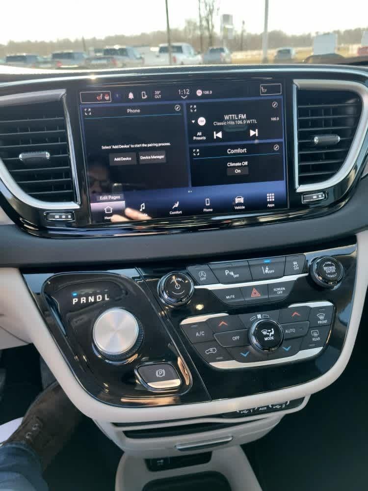 2023 Chrysler PACIFICA TOURING L