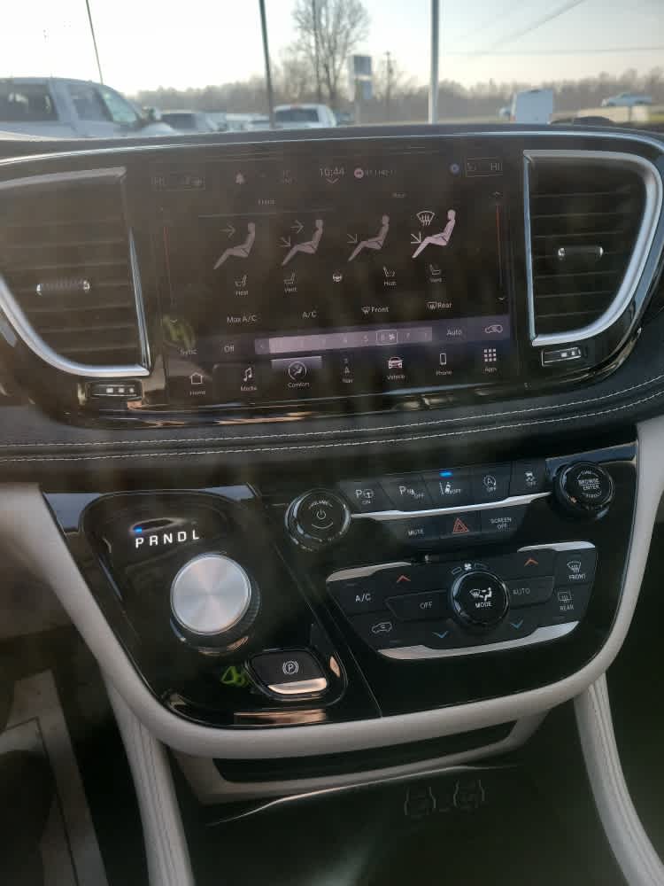 2022 Chrysler Pacifica Limited