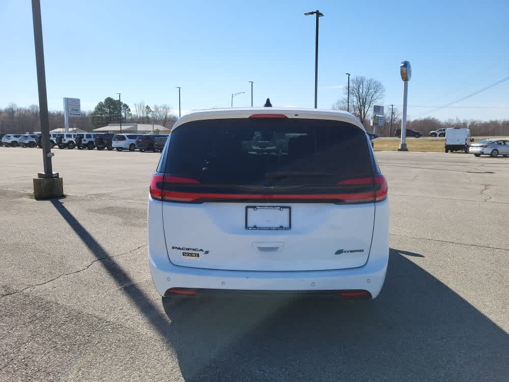 2024 Chrysler Pacifica Hybrid Hybrid S Appearance Pkg