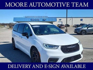 2024 Chrysler Pacifica Hybrid S Appearance Pkg