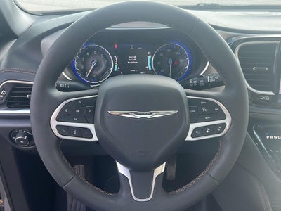2025 Chrysler Pacifica Pinnacle