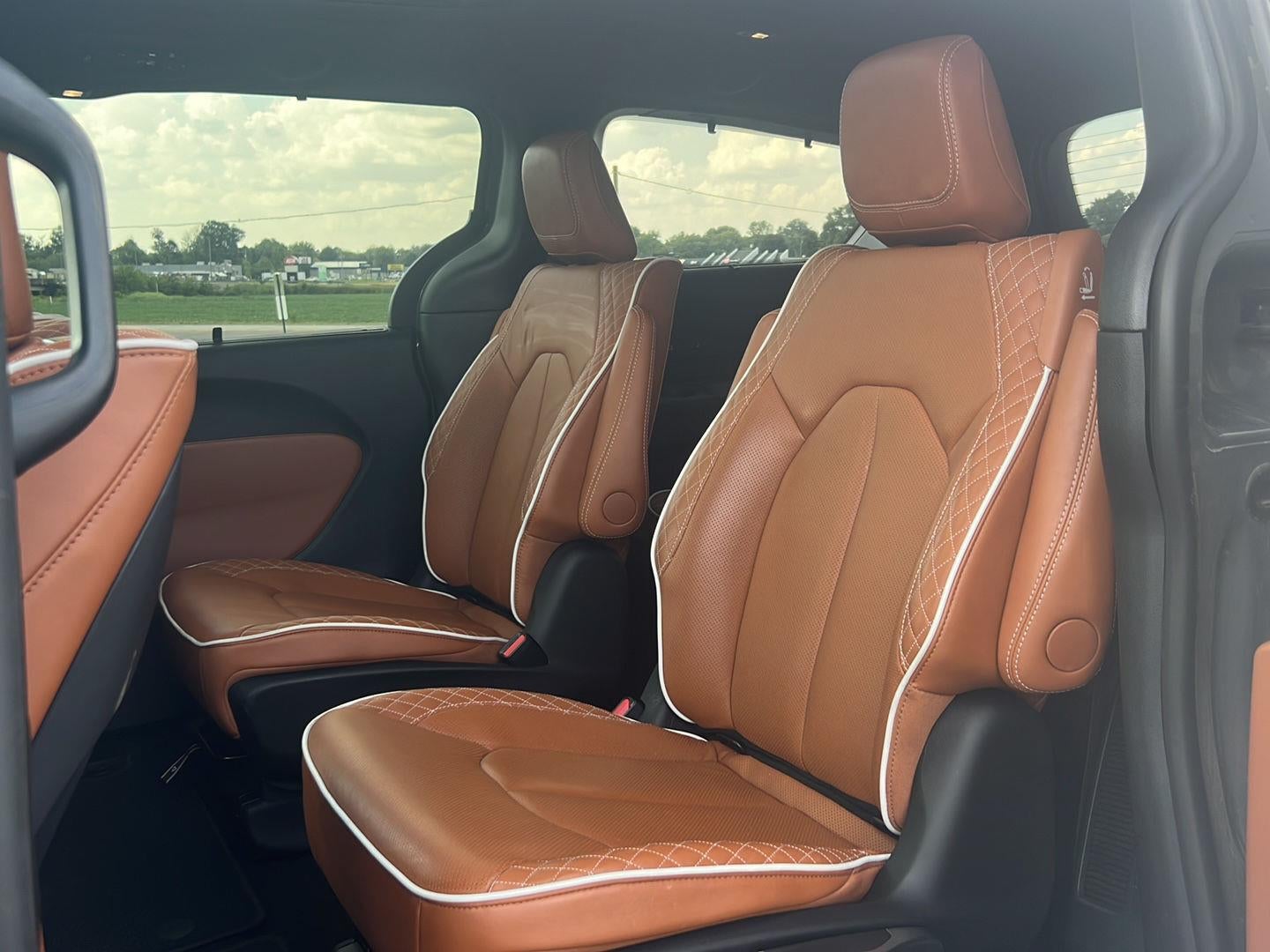 2025 Chrysler Pacifica Pinnacle