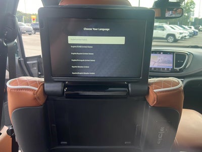 2025 Chrysler Pacifica Pinnacle