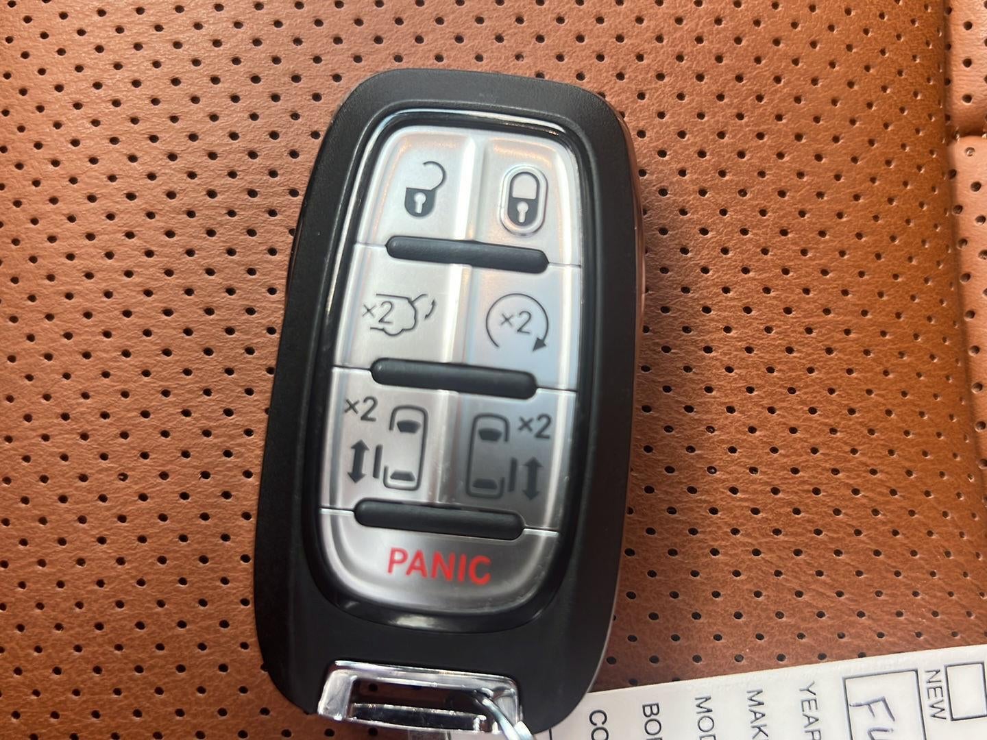2025 Chrysler Pacifica Pinnacle