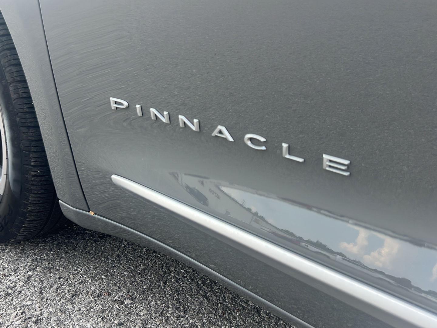 2025 Chrysler Pacifica Pinnacle