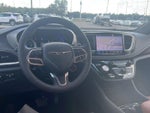 2025 Chrysler Pacifica Pinnacle