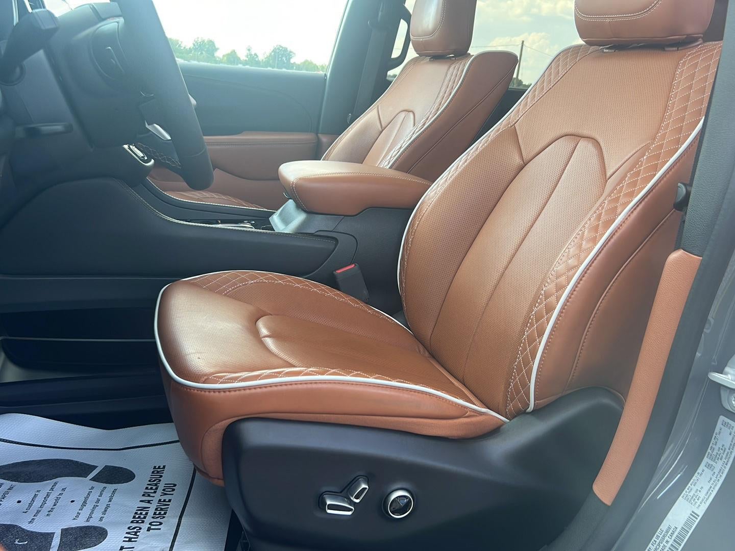 2025 Chrysler Pacifica Pinnacle