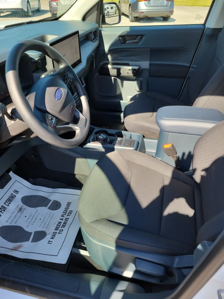 2025 Ford Maverick XL