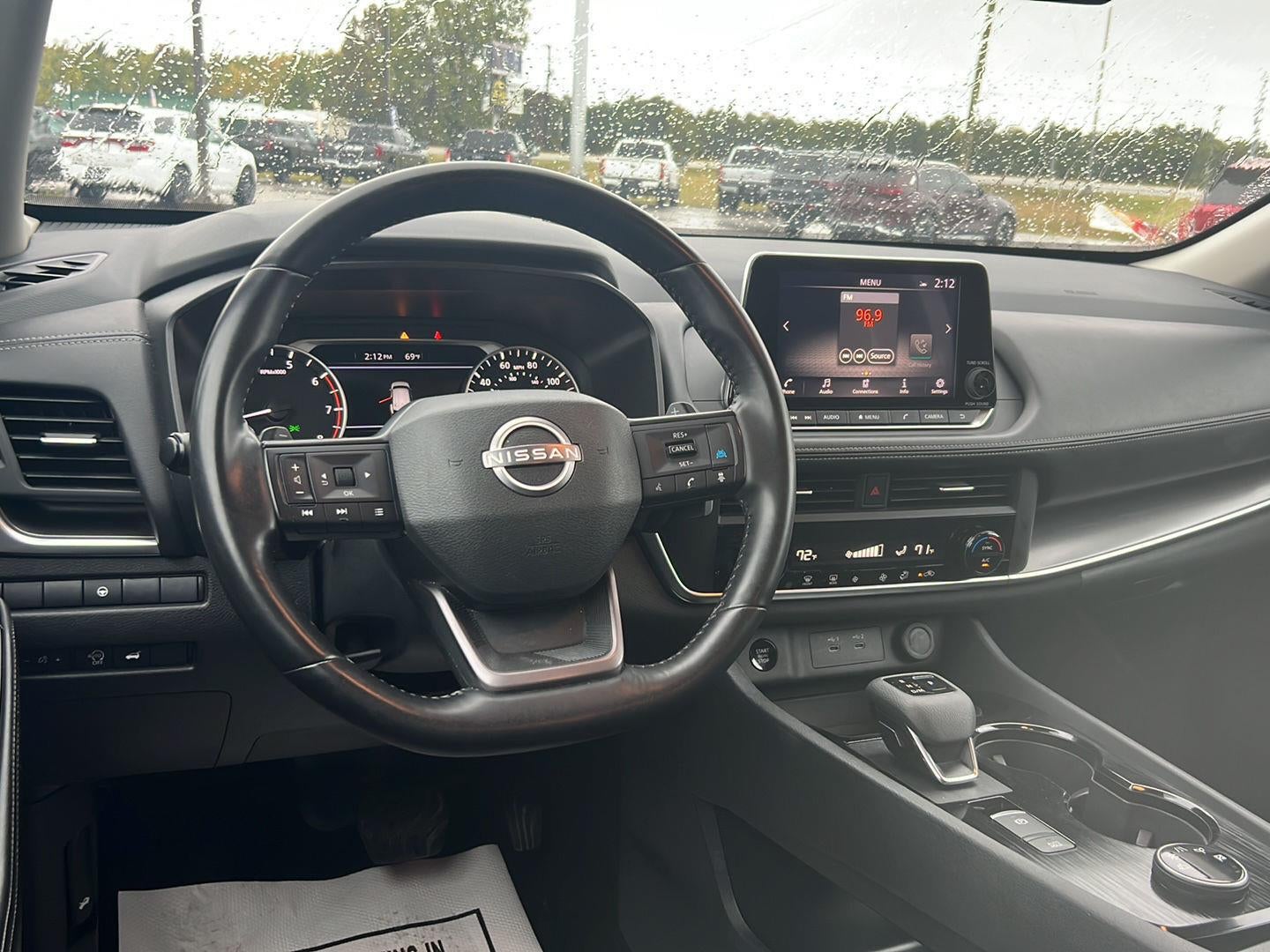2025 Nissan Rogue SV