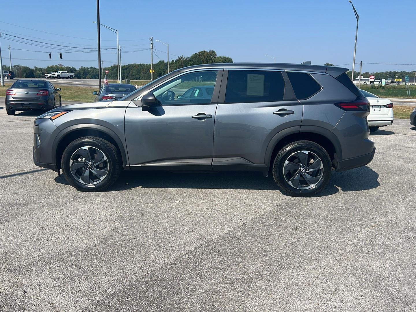 2025 Nissan Rogue SV