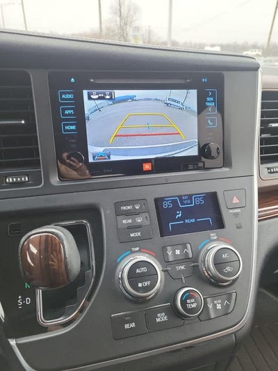 2016 Toyota Sienna Limited Premium 7-Passenger