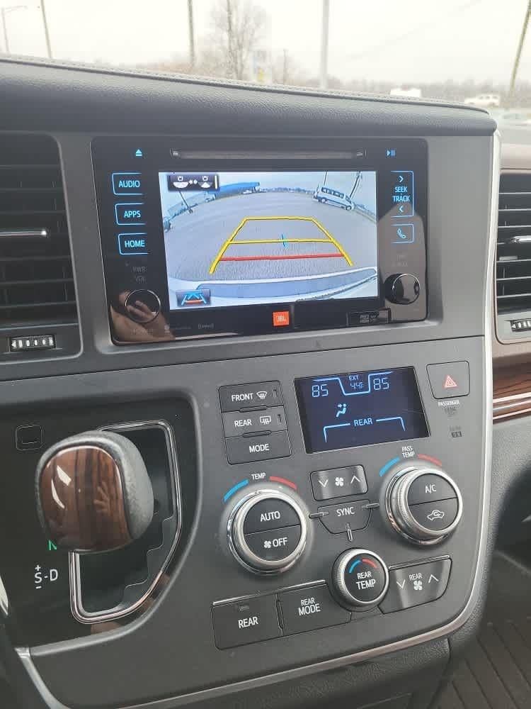 2016 Toyota Sienna Limited Premium 7-Passenger