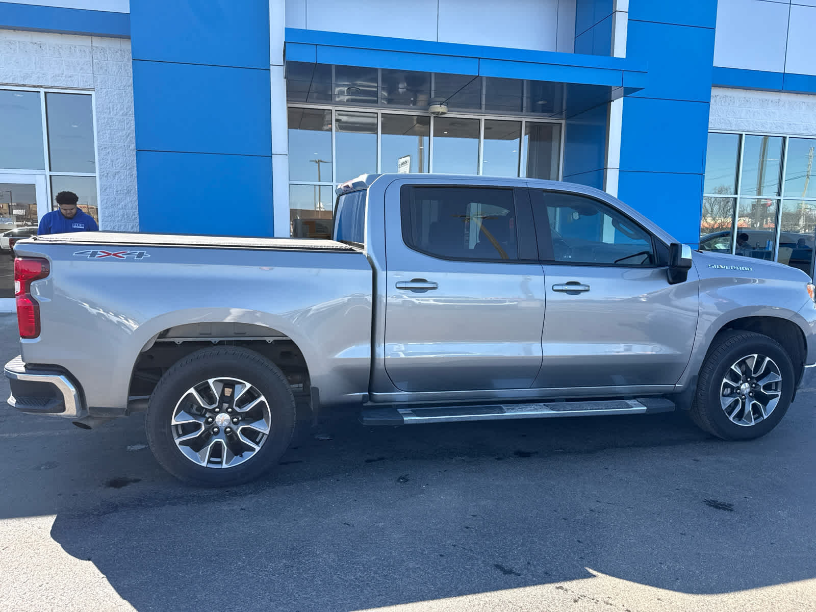 2023 Chevrolet Silverado 1500 LT