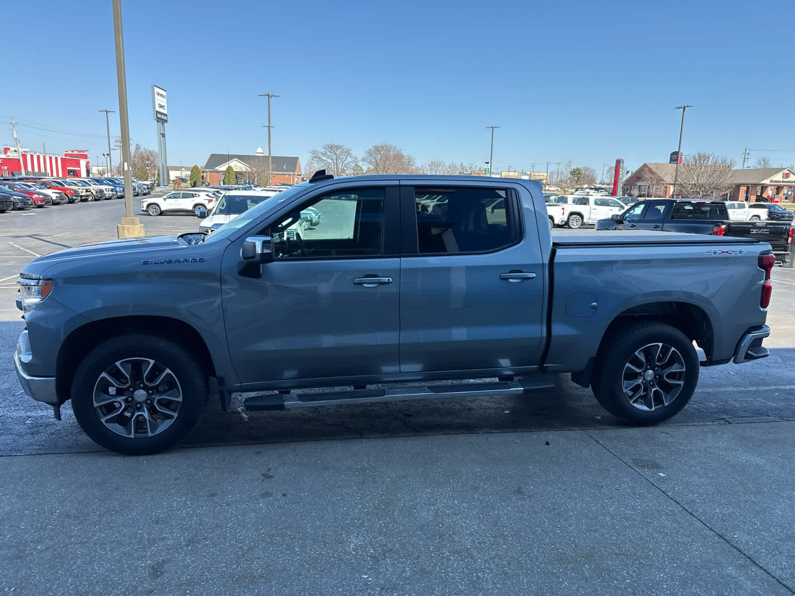 2023 Chevrolet Silverado 1500 LT