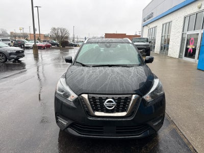 2020 Nissan Kicks SR