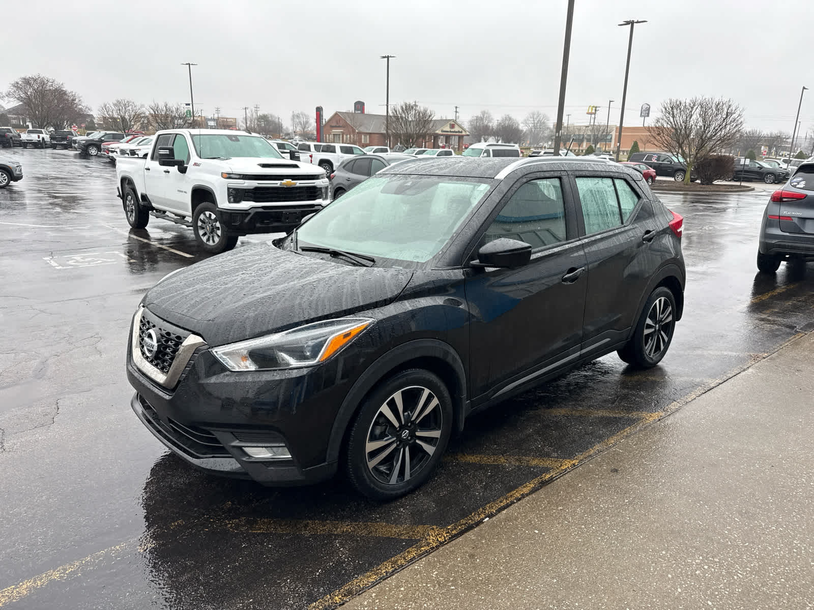 2020 Nissan Kicks SR