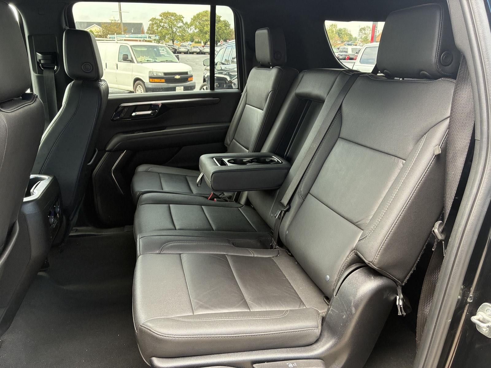 2025 Chevrolet Suburban LT