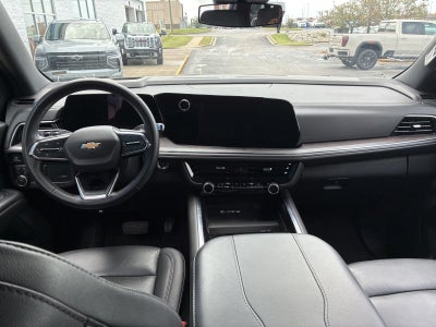 2025 Chevrolet Suburban LT