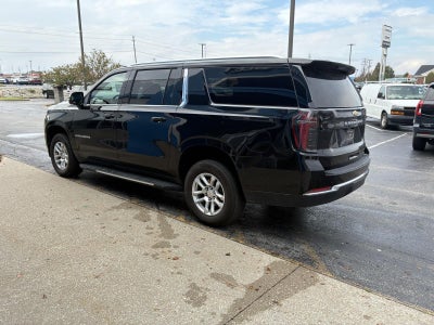 2025 Chevrolet Suburban LT