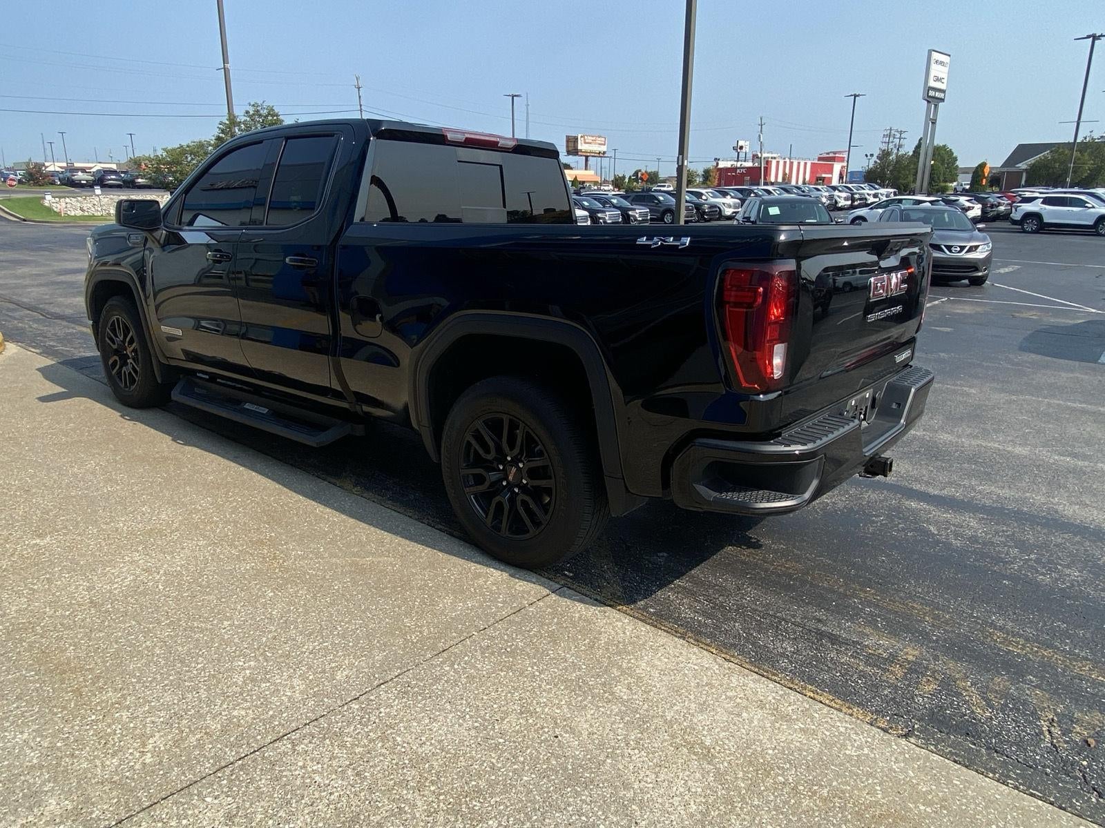 2025 GMC Sierra 1500 Elevation