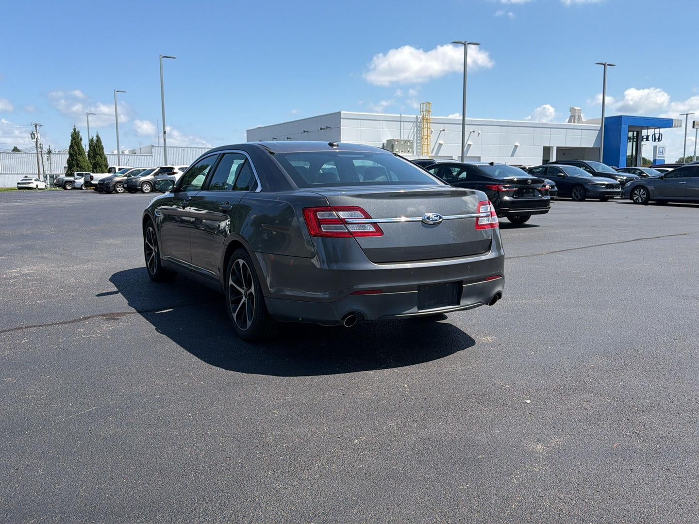 2015 Ford Taurus SEL