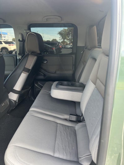 2022 Nissan Frontier SV