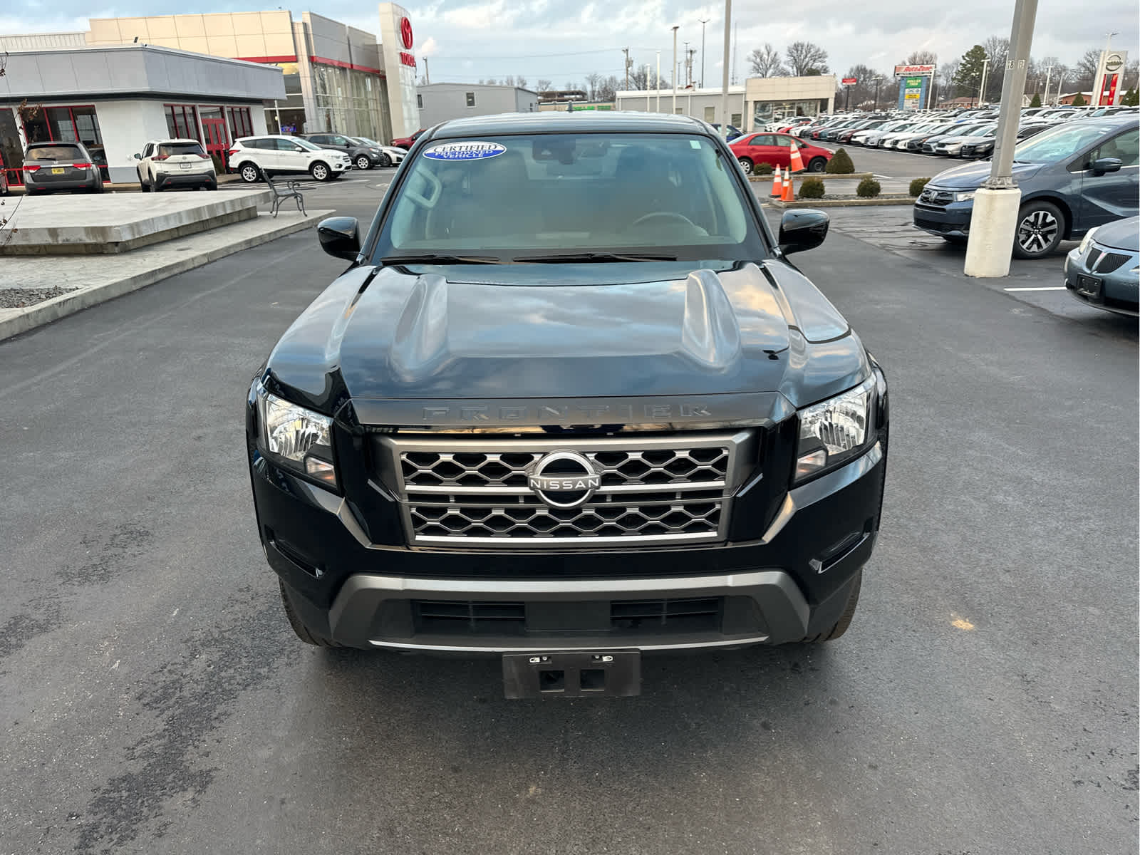 2024 Nissan Frontier SV