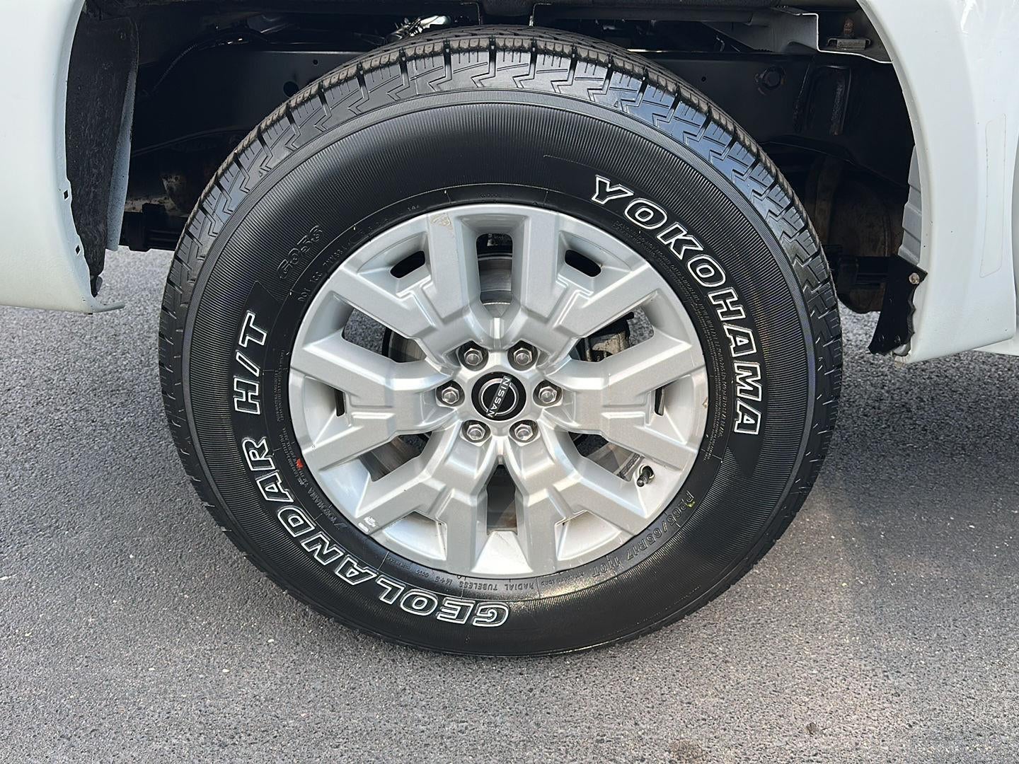 2023 Nissan Frontier SV