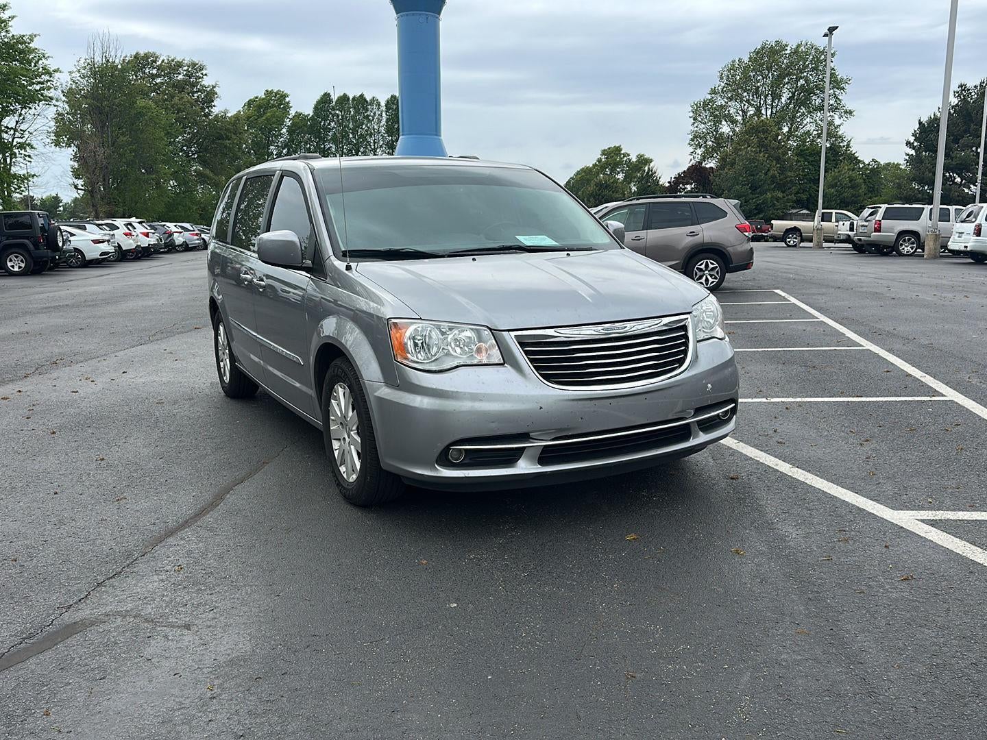 2016 Chrysler Town & Country Touring