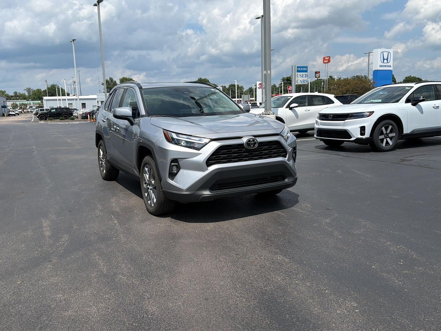 2025 Toyota RAV4 XLE Premium