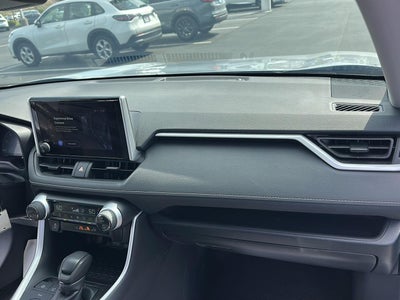 2025 Toyota RAV4 Hybrid LE