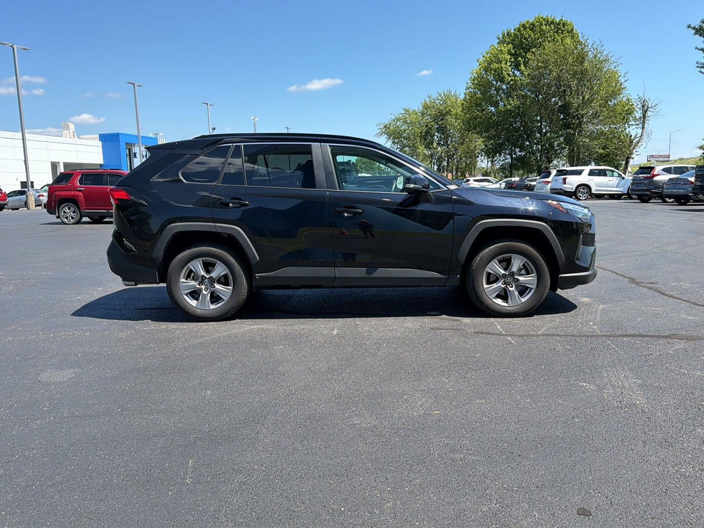 2025 Toyota Rav4 XLE