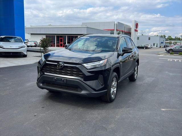 2024 TOYOTA TRUCK RAV4 XLE