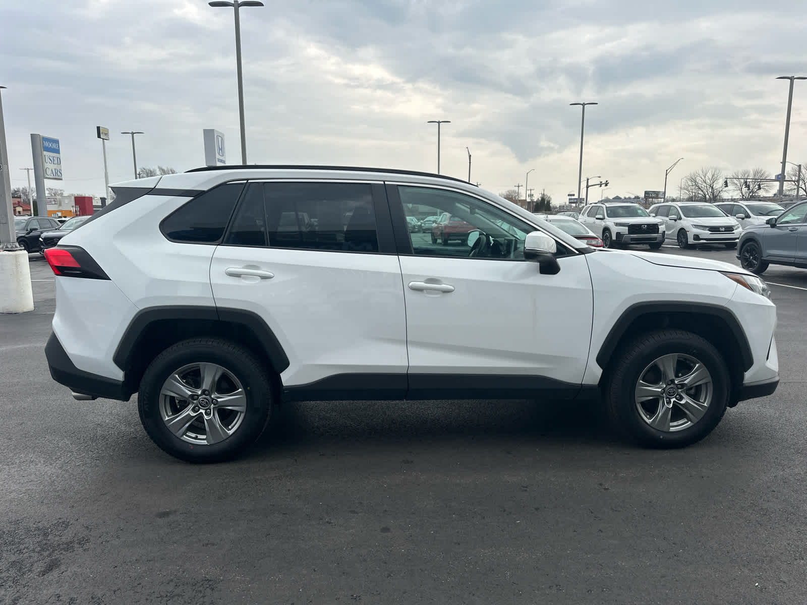 2024 Toyota RAV4 XLE